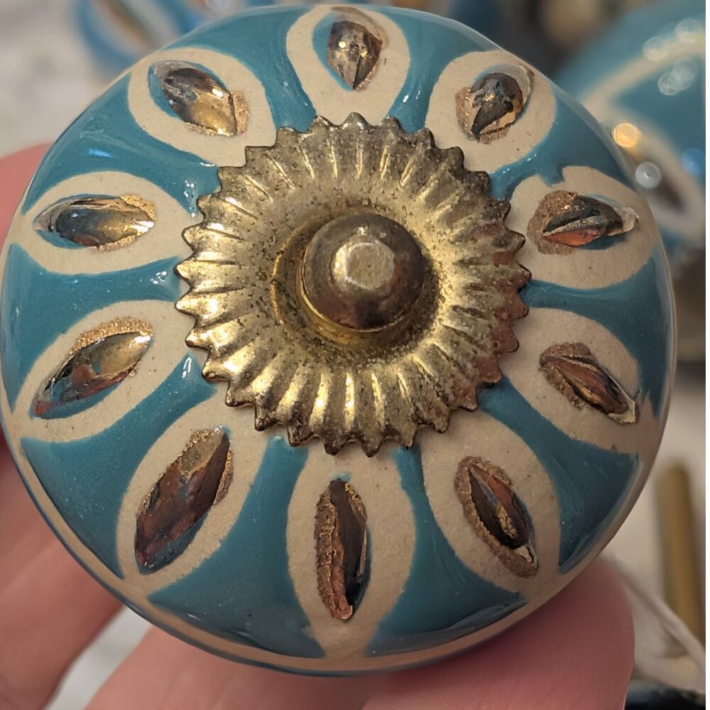 Set of 8 Ceramic and Metal Knobs Hardware Teel and Flowers